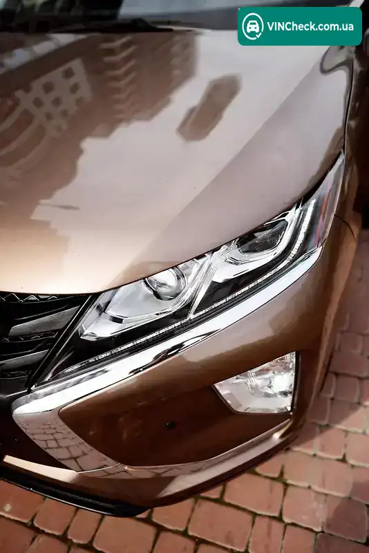 Mitsubishi Eclipse Cross 2018, фото з оголошення 2 з 20, VIN JA4AT4AA9JZ042653