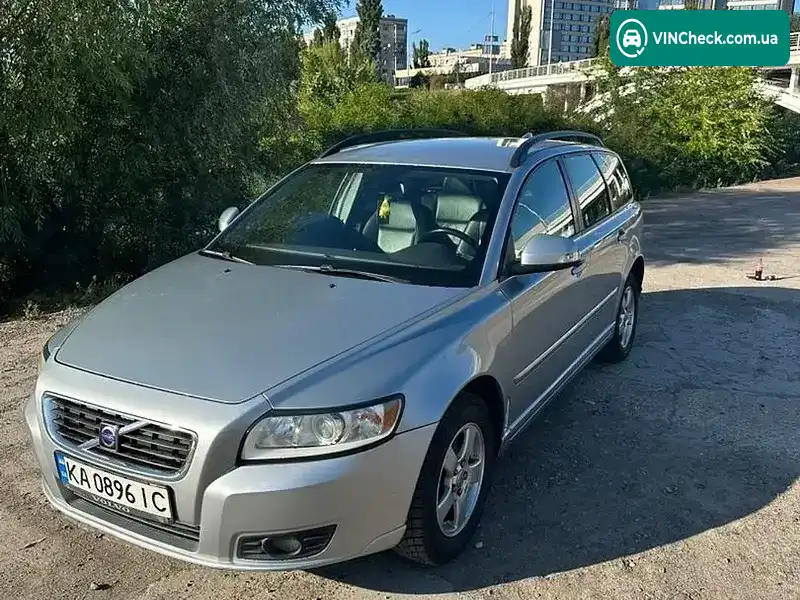 Volvo V50 2009, фото з оголошення 1 з 12, VIN YV1MW76F2A2539815