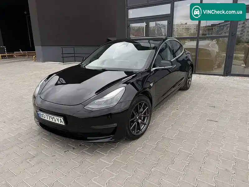 Tesla Model 3 2018, фото з оголошення 2 з 21, VIN 5YJ3E1EB8JF113275