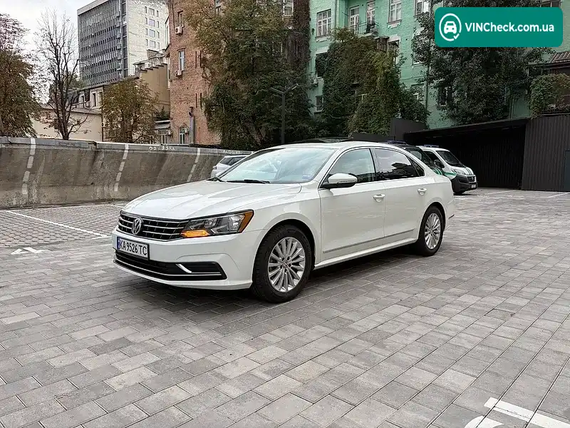 Volkswagen Passat 2015, фото з оголошення 1 з 20, VIN 1VWBT7A35GC010613