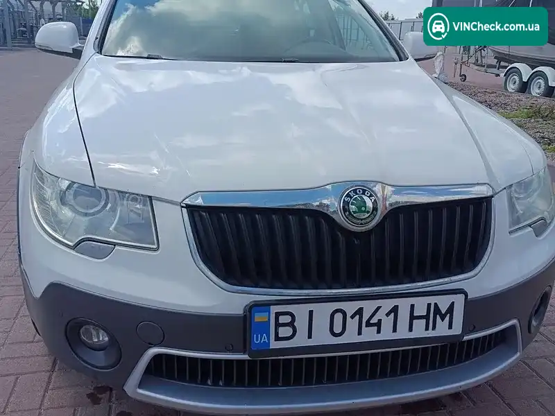 Skoda Superb 2013, фото з оголошення 1 з 13, VIN TMBLE73T5D9047829