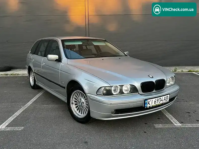 BMW 5 Series 2001, фото з оголошення 1 з 13, VIN WBADR71040GV64995