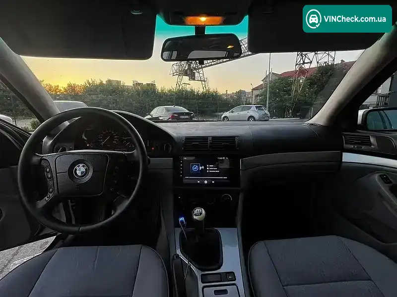 BMW 5 Series 2001, фото з оголошення 2 з 13, VIN WBADR71040GV64995