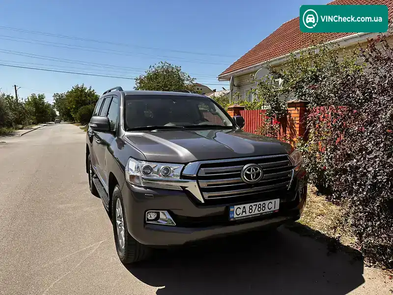 Toyota Land Cruiser 2016, фото з оголошення 2 з 9, VIN JTMCV02J904190166