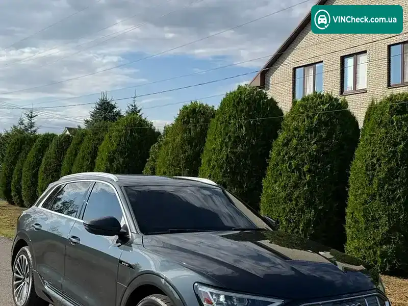 Audi e-tron 2019, фото з оголошення 1 з 20, VIN WA1VABGE8KB010454
