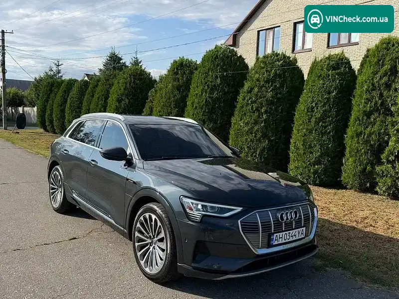 Audi e-tron 2019, фото з оголошення 2 з 20, VIN WA1VABGE8KB010454