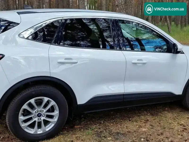 Ford Escape 2021, фото з оголошення 2 з 15, VIN 1FMCU9BZ9MUA86596