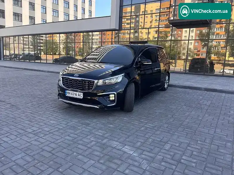 Kia Carnival 2018, фото з оголошення 2 з 21, VIN KNAME81ABKS505059