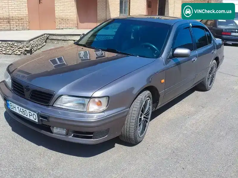 Nissan Maxima 1998, фото з оголошення 2 з 20, VIN JN1CAUA32U0052885