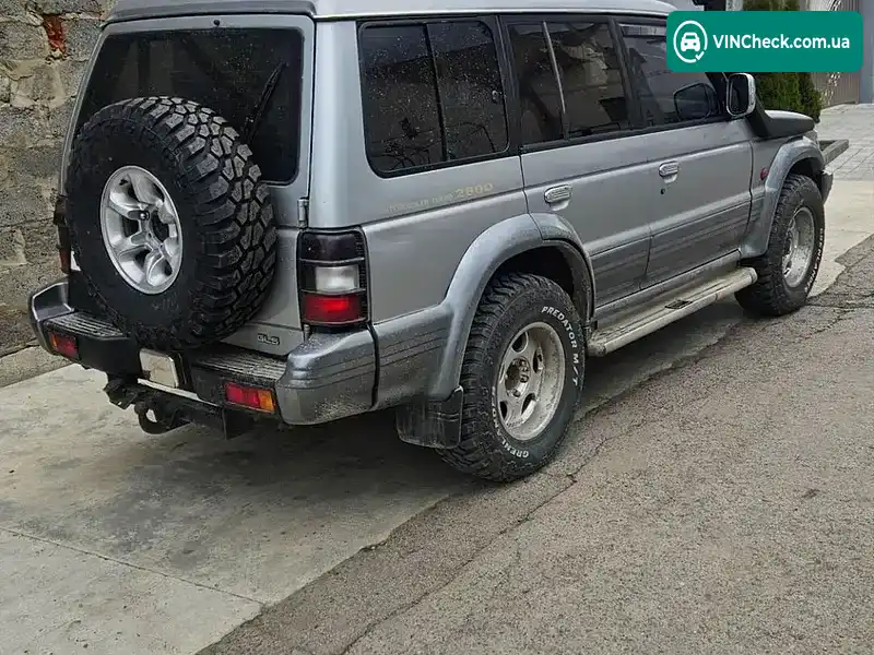 Mitsubishi Pajero 1997, фото з оголошення 2 з 5, VIN JMB0RV460VJ000753