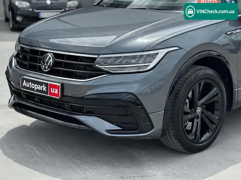 Volkswagen Tiguan 2022, фото з оголошення 2 з 20, VIN 3VV8B7AX0PM011493