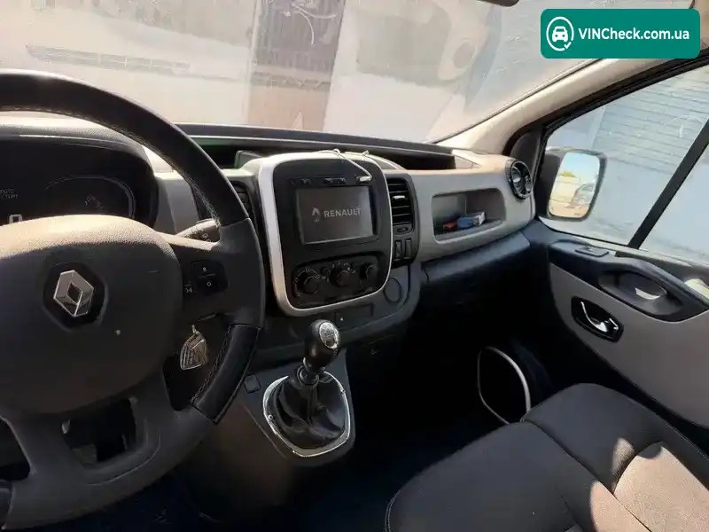 Renault Trafic 2018, фото з оголошення 2 з 10, VIN VF1JL000160421924