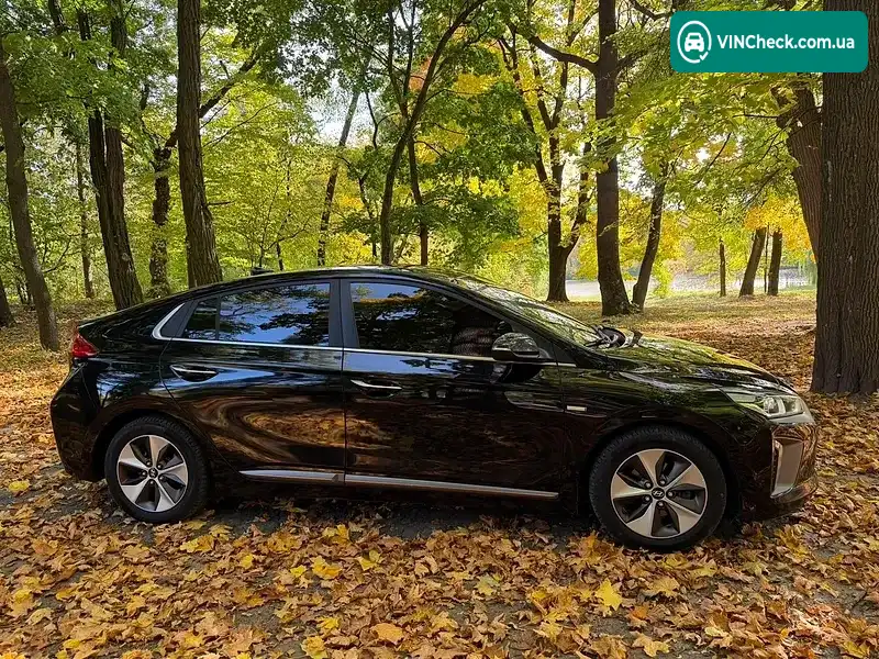 Hyundai Ioniq 2017, фото з оголошення 1 з 9, VIN KMHC851HFHU010396
