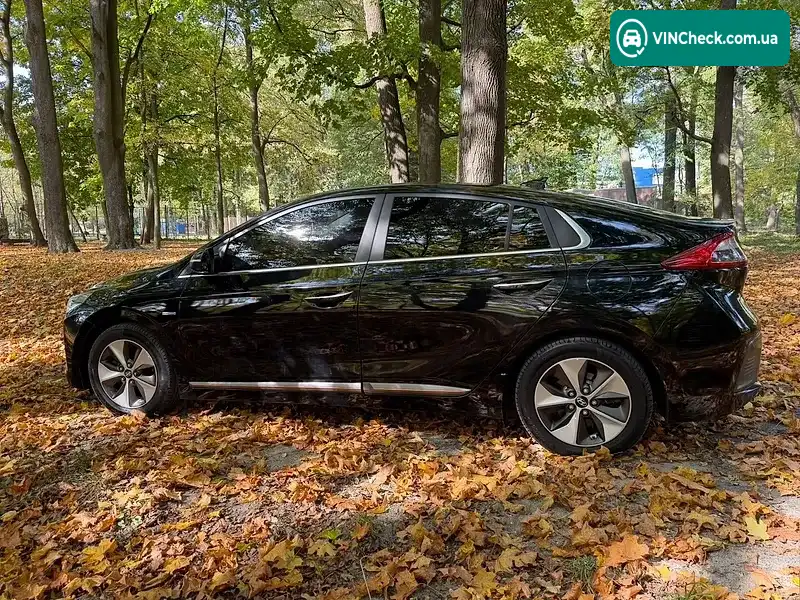 Hyundai Ioniq 2017, фото з оголошення 2 з 9, VIN KMHC851HFHU010396