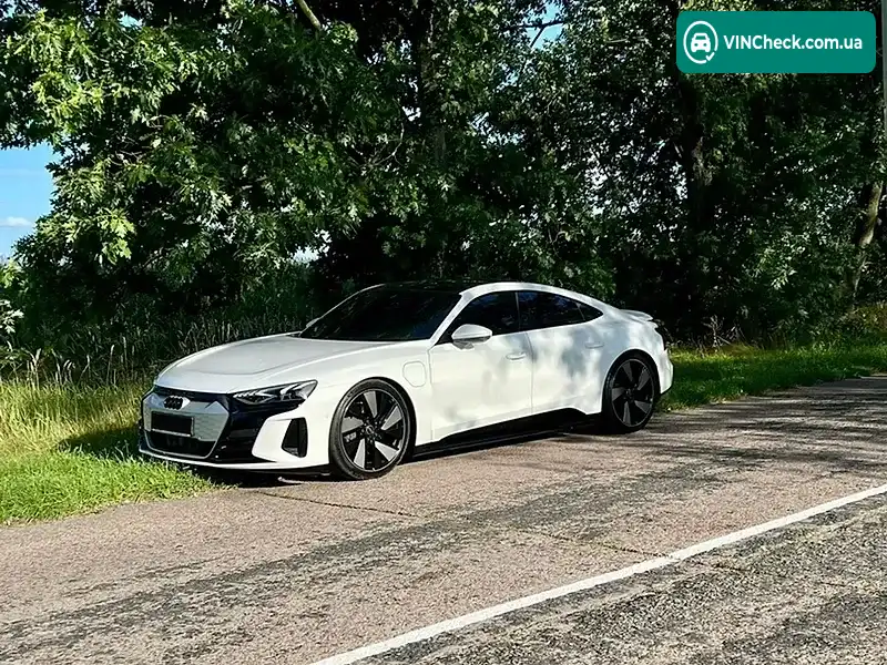 Audi e-tron GT 2021, фото з оголошення 1 з 20, VIN WAUZZZFW7N7000330