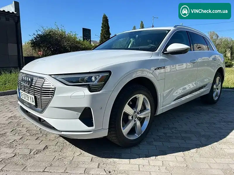 Audi e-tron 2019, фото з оголошення 1 з 20, VIN WA1LAAGE1KB022298
