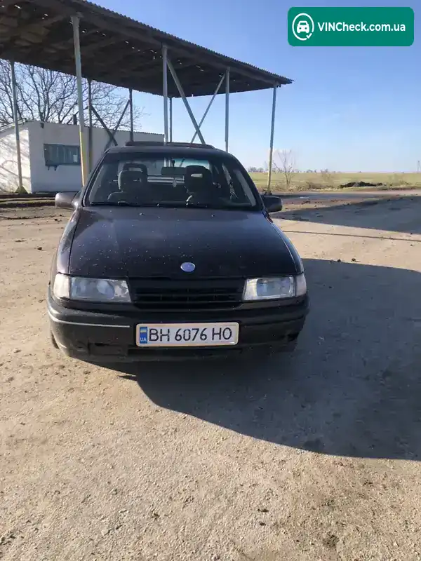 Opel Vectra 1990, фото з оголошення 2 з 9, VIN W0L000087L5286553