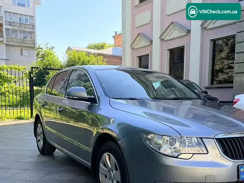 Skoda Superb 2012, фото з оголошення 1 з 14, VIN TMBAB43T0CB301100