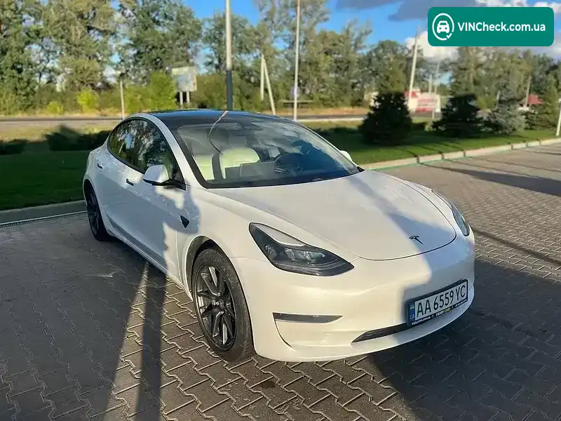 Tesla Model 3 2021, фото з оголошення 2 з 20, VIN 5YJ3E1EAXMF921638