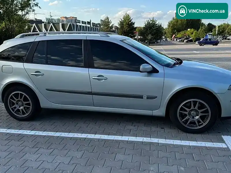Renault Laguna 2002, фото з оголошення 1 з 12, VIN VF1KG0J0A27460370