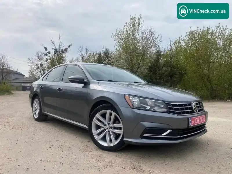Volkswagen Passat 2018, фото з оголошення 2 з 20, VIN 1VWLA7A3XKC012652