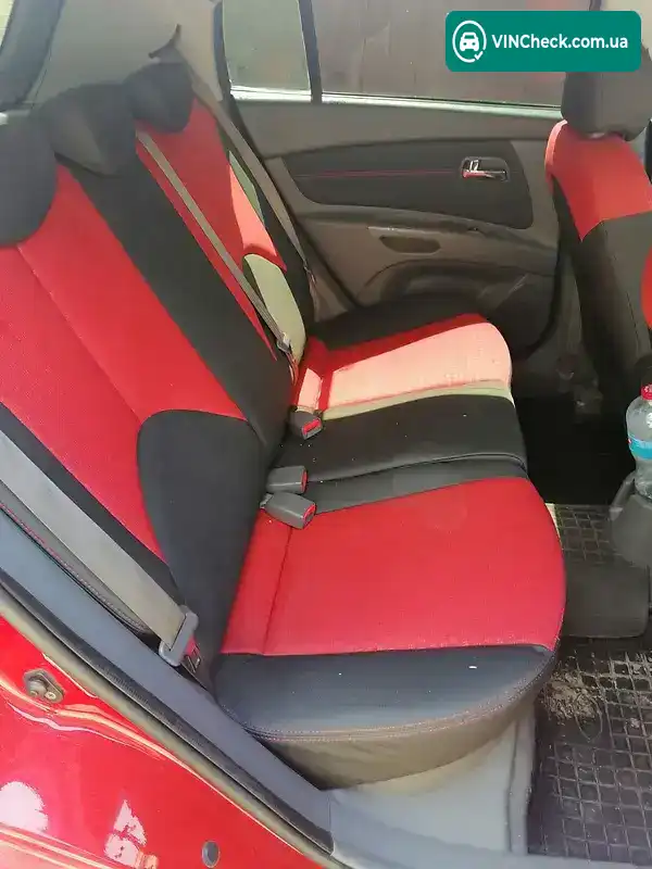 Kia Rio 2007, фото з оголошення 1 з 17, VIN KNEDE241276263472