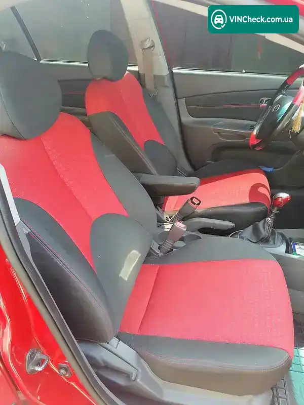 Kia Rio 2007, фото з оголошення 2 з 17, VIN KNEDE241276263472