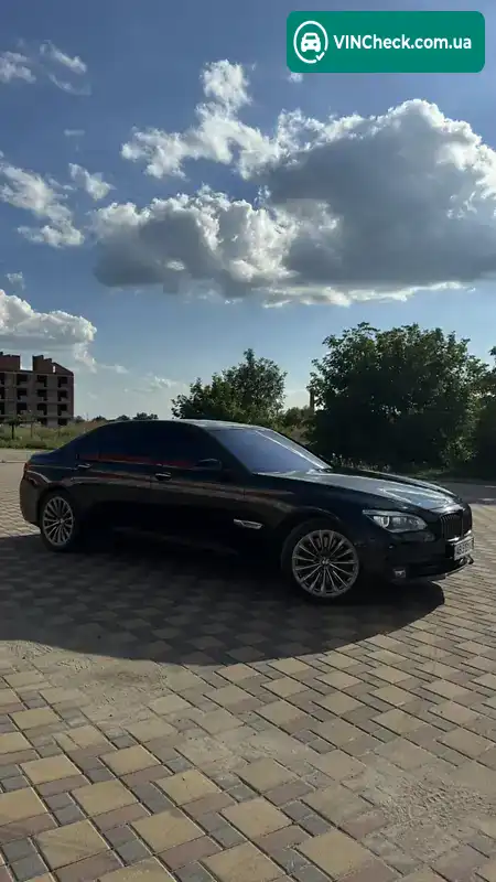 BMW 7 Series 2013, фото з оголошення 2 з 17, VIN WBAYF81070D184454