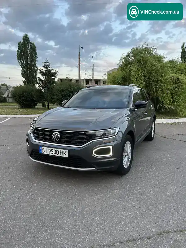 Volkswagen T-Roc 2021, фото з оголошення 1 з 9, VIN WVGZZZA1ZNV067064