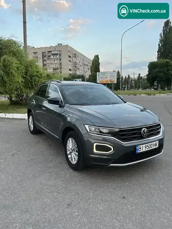 Volkswagen T-Roc 2021, фото з оголошення 2 з 9, VIN WVGZZZA1ZNV067064