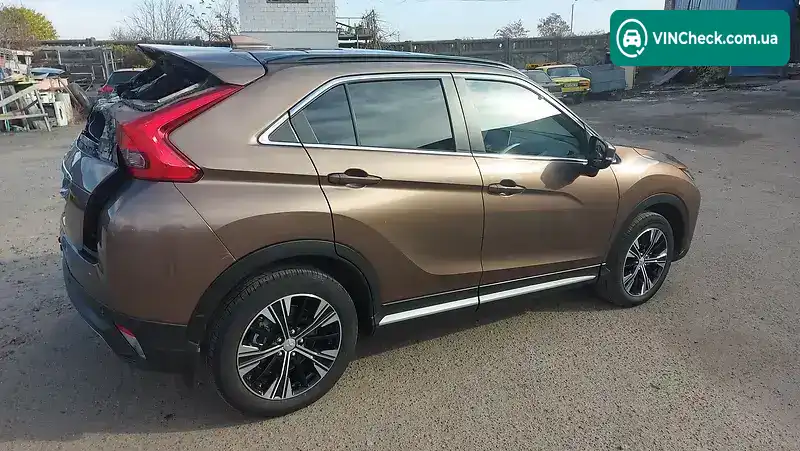 Mitsubishi Eclipse Cross 2020, фото з оголошення 2 з 20, VIN JMBXTGK1WLZ015416