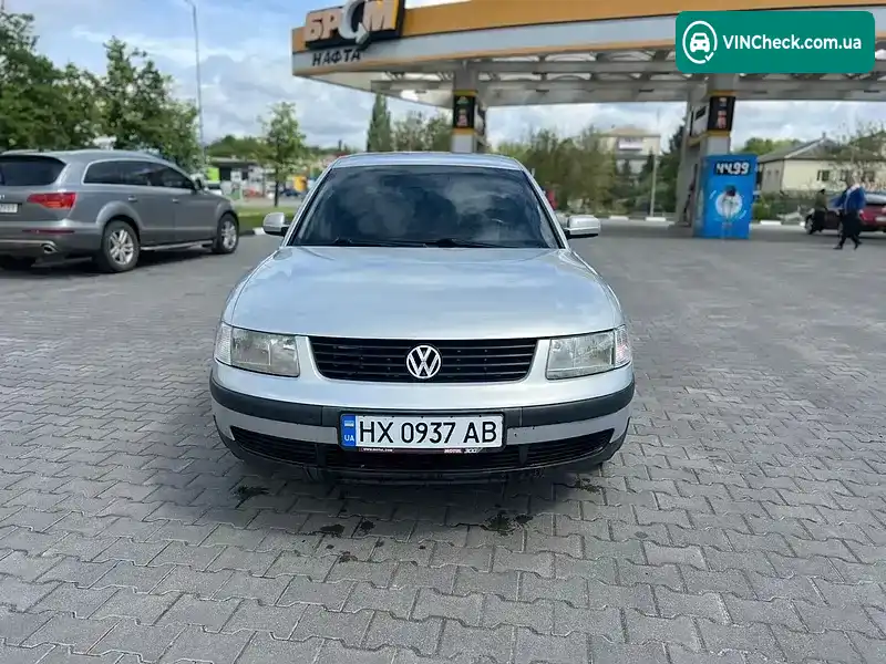 Volkswagen Passat 1998, фото з оголошення 2 з 11, VIN WVWZZZ3BZXP130138
