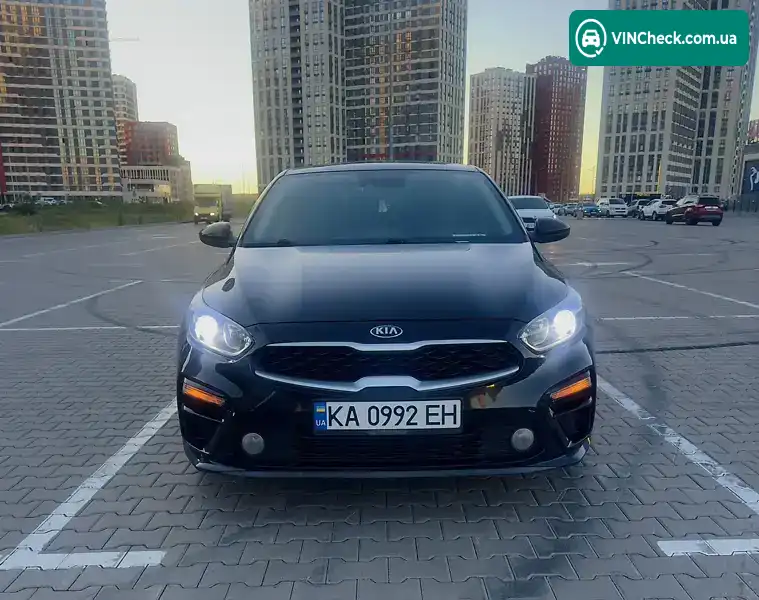 Kia Forte 2018, фото з оголошення 1 з 18, VIN 3KPF24AD9KE058941