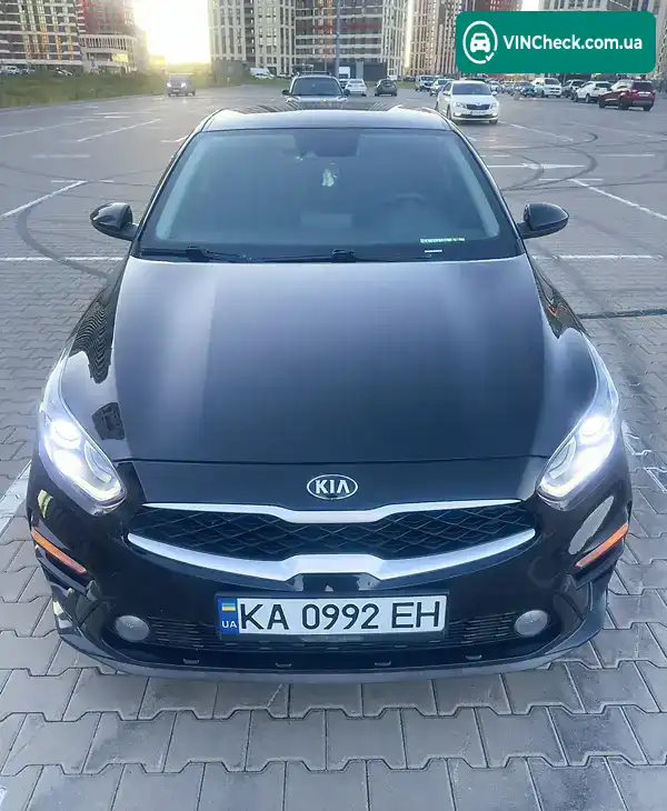 Kia Forte 2018, фото з оголошення 2 з 18, VIN 3KPF24AD9KE058941