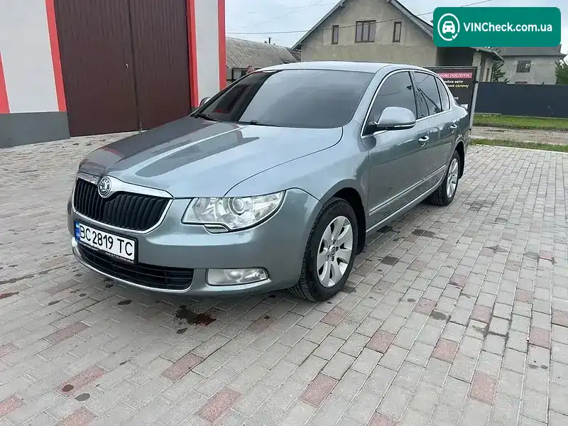 Skoda Superb 2009, фото з оголошення 1 з 11, VIN TMBAB43T6AB300076