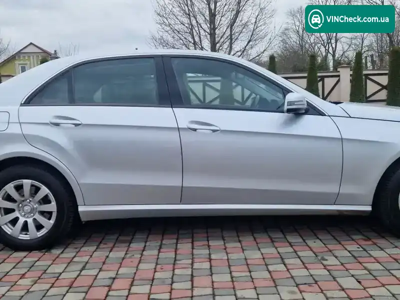 Mercedes-Benz E-Class 2010, фото з оголошення 2 з 21, VIN WDD2120021A272314