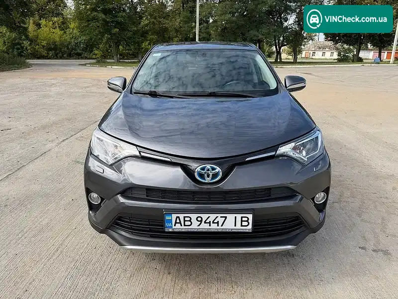 Toyota RAV4 2018, фото з оголошення 1 з 20, VIN JTMWRREV30D082775