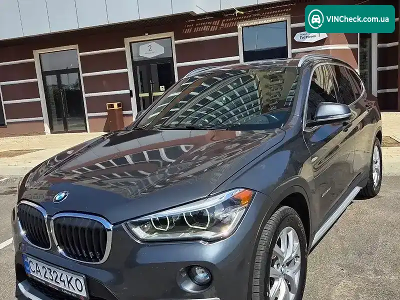 BMW X1 2015, фото з оголошення 2 з 16, VIN WBXHT3C37GP887456