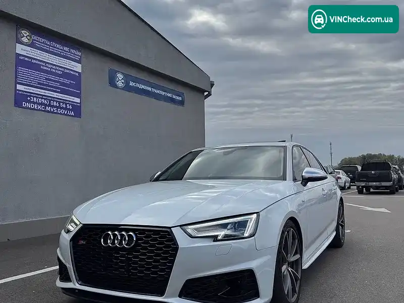 Audi A4 2016, фото з оголошення 2 з 13, VIN WAUDNAF41HN050498
