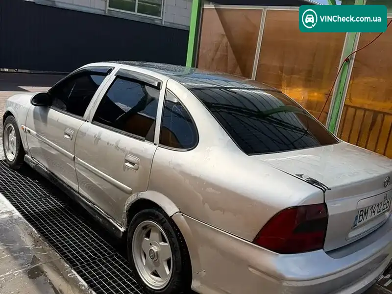 Opel Vectra 1999, фото з оголошення 1 з 8, VIN W0L0JBF19X1126331