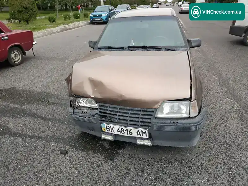 Opel Kadett 1986, фото з оголошення 1 з 3, VIN W0L000039G2574724