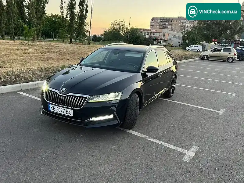Skoda Superb 2019, фото з оголошення 2 з 20, VIN TMBJJ9NP4L7031596