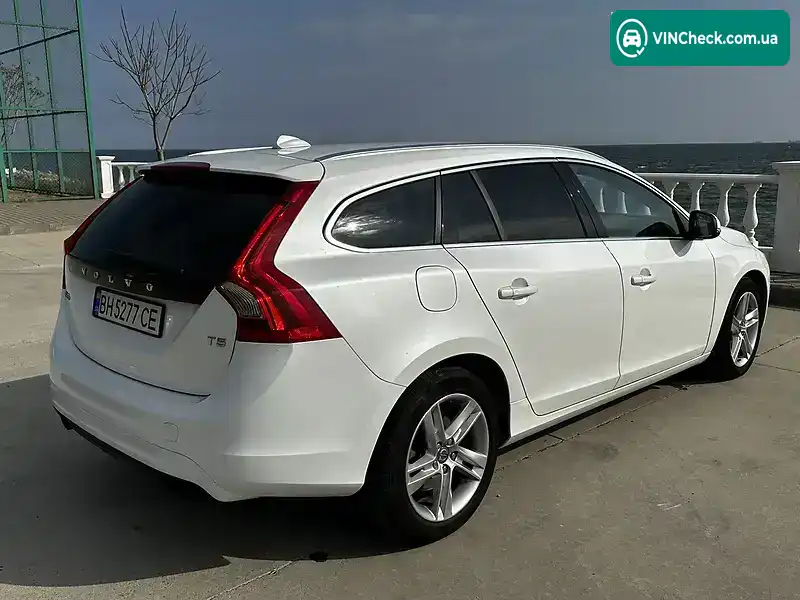 Volvo V60 2014, фото з оголошення 2 з 20, VIN YV140MEB0F1207777