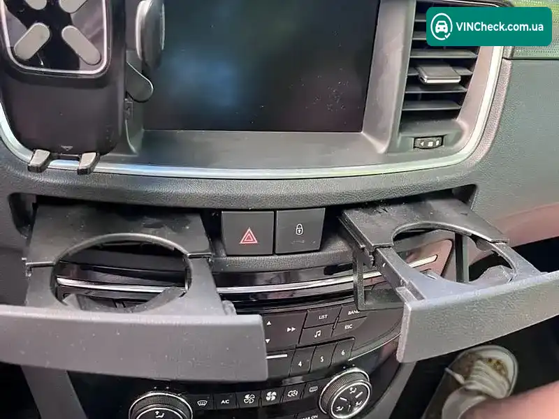 Peugeot 508 2011, фото з оголошення 2 з 20, VIN VF38ERHHABL037472