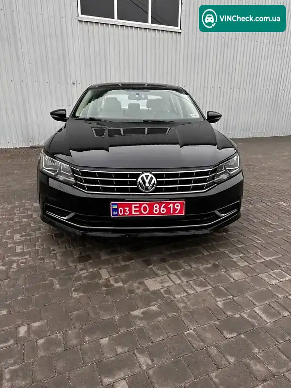 Volkswagen Passat 2018, фото з оголошення 1 з 18, VIN 1VWLA7A30KC006472
