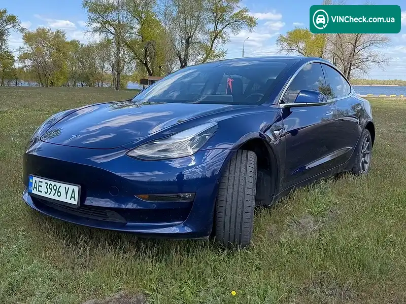 Tesla Model 3 2018, фото з оголошення 2 з 20, VIN 5YJ3E1EB0JF120379