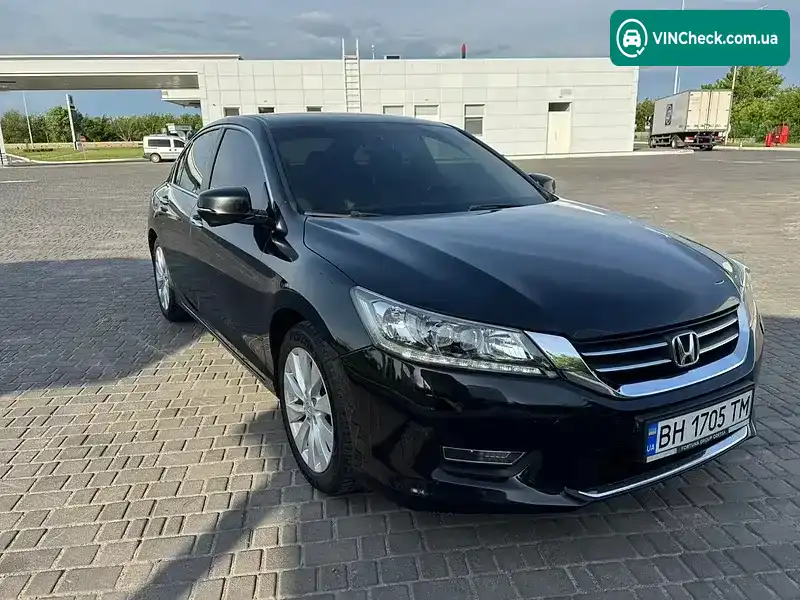 Honda Accord 2013, фото з оголошення 2 з 15, VIN 1HGCR2680DA702983