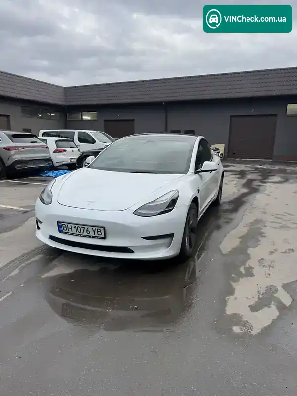 Tesla Model 3 2021, фото з оголошення 1 з 5, VIN 5YJ3E1EA2MF098316