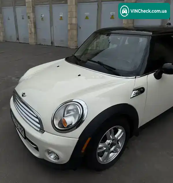 MINI Hatch 2011, фото з оголошення 2 з 20, VIN WMWSU3C56CT258691