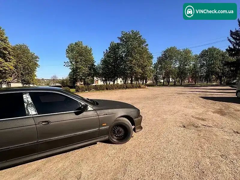 BMW 5 Series 1999, фото з оголошення 2 з 7, VIN WBADM21060GL06365